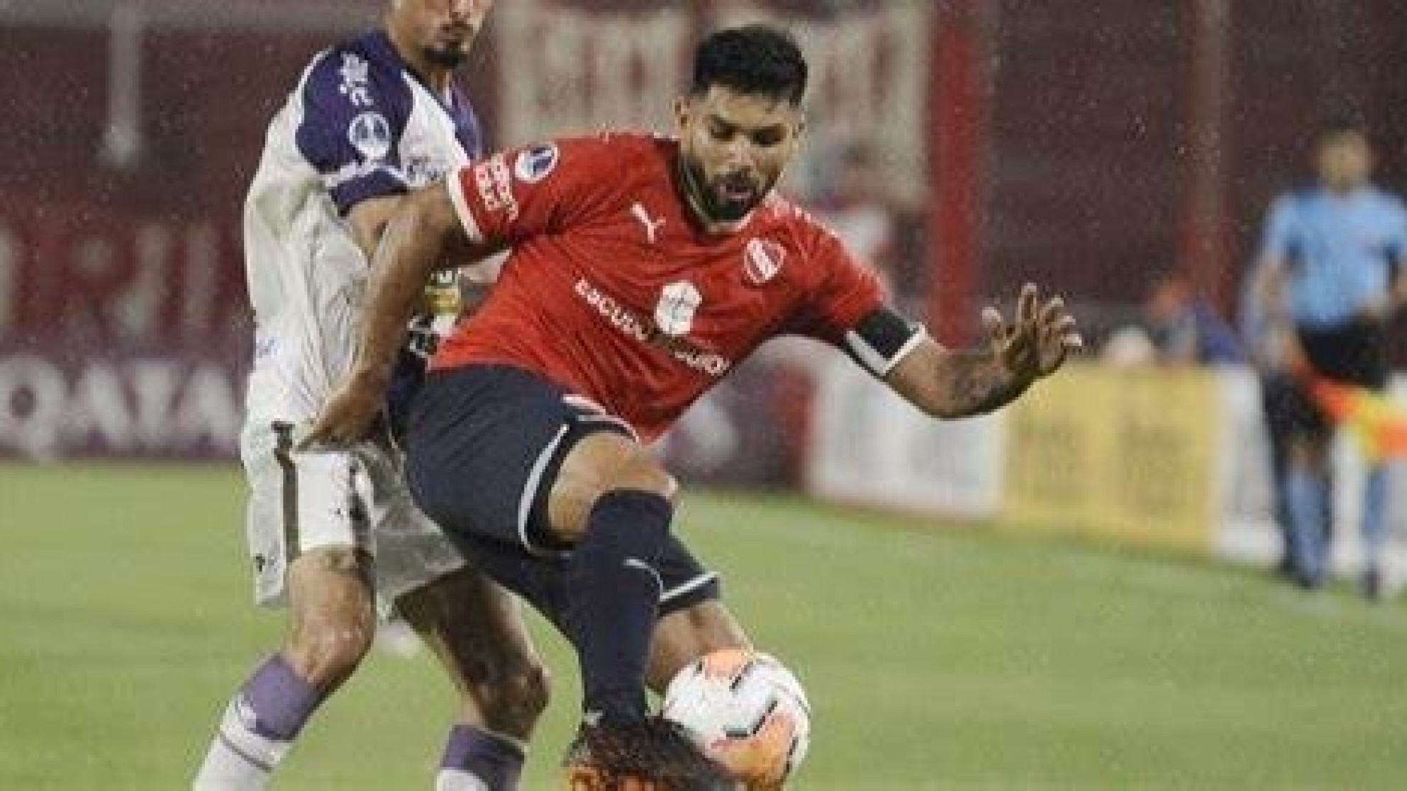 Lo sufre el Rojo de Avellaneda: el capitán Silvio Romero jugará en Brasil